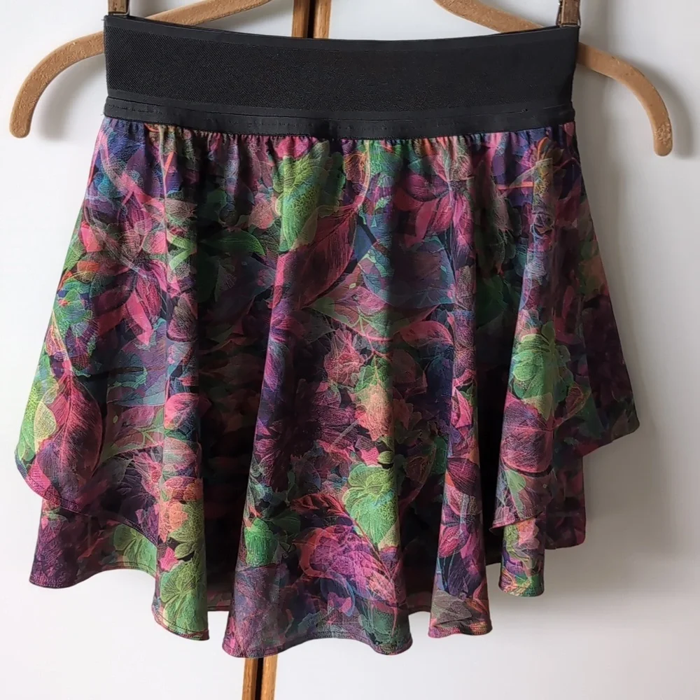 Lululemon Court Rival High-Rise Skirt 2 Vivid Floral Tone Multi